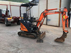Mini-pelle HITACHI ZX17U-2 YLR – 1,8 T + 3 Godets – Garantie 12 mois