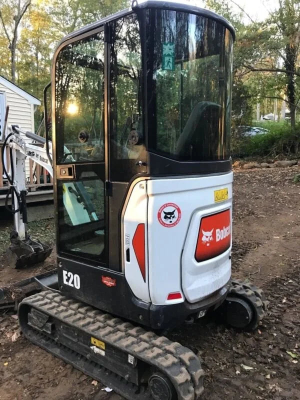 Bobcat E20 , 1,8T + 3 GODETS