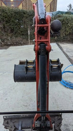 Mini-pelle KUBOTA KX016-4 – 1,7 T cabine équipée + 3 Godets – Garantie 12 mois