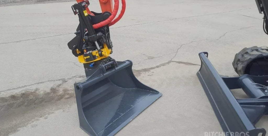 Mini-pelle KUBOTA KX060-5 avec ROTO – 5,7 T quasi neuve + 3 Godets – Garantie 12 mois