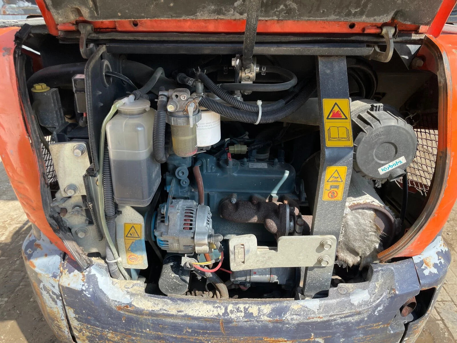 Mini-pelle KUBOTA KX015-4 – 1,5 T + 3 Godets - Garantie 12 mois