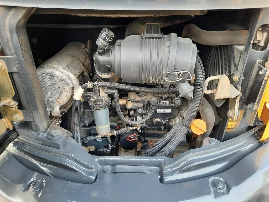 Mini-pelle KOMATSU PC20 – 2 T compacte et polyvalente + 3 Godets – Garantie 12 mois