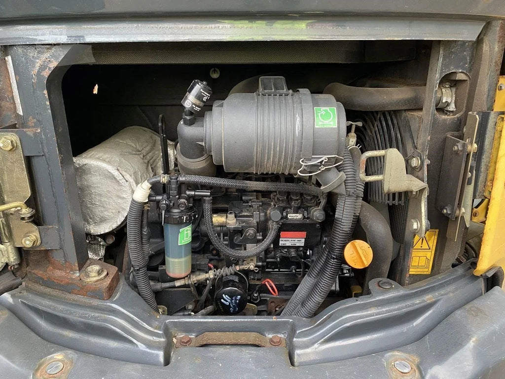 Mini-pelle KOMATSU PC20MR-2 – 2 T compacte et performante + 3 Godets – Garantie 12 mois