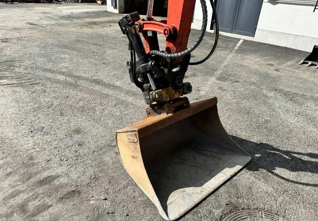 Mini-pelle KUBOTA KX057-4 – 5,7 T performante et polyvalente + 3 Godets – Garantie 12 mois