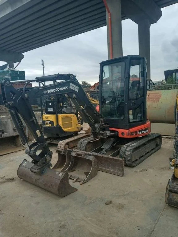 Mini-pelle EUROCOMACH ES 28.2 ZT – 2,8 T + 3 Godets – Garantie 12 mois