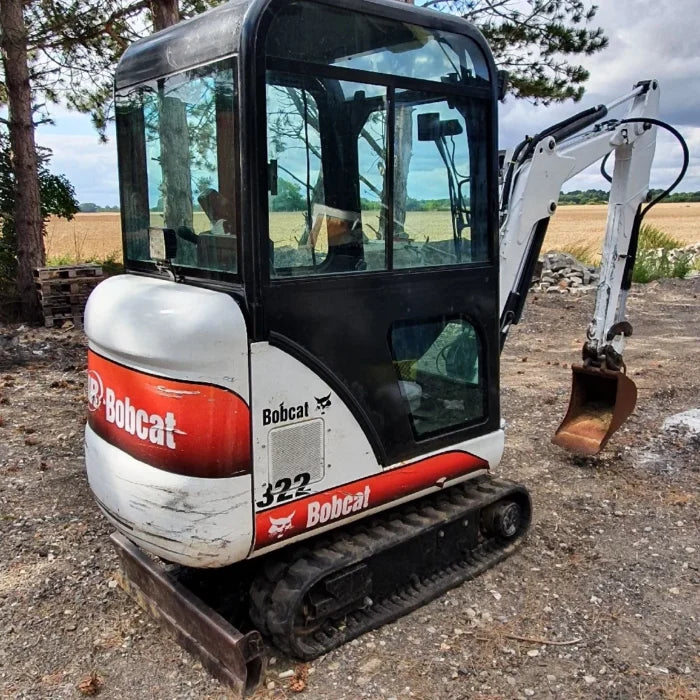 Bobcat 322g, 1,6T + 3 Godets