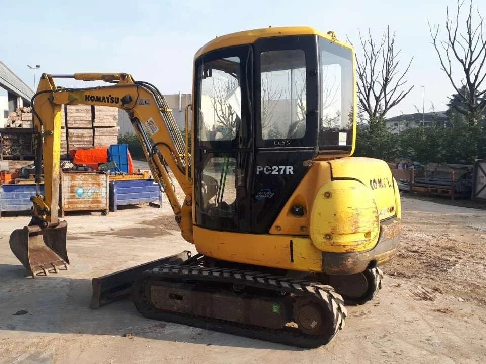 Mini-pelle KOMATSU PC27R – 3 T fiable et fonctionnelle + 3 Godets – Garantie 12 mois