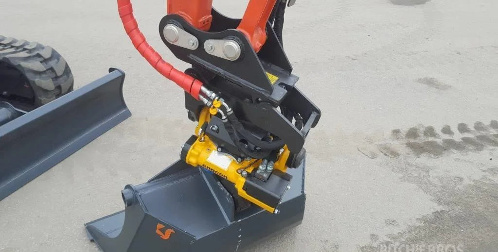 Mini-pelle KUBOTA KX060-5 avec ROTO – 5,7 T quasi neuve + 3 Godets – Garantie 12 mois