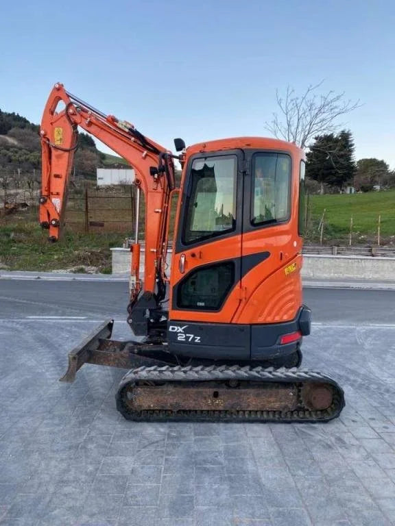Mini-pelle DOOSAN DX27 Z – 2,8 T + 3 Godets – Garantie 12 mois