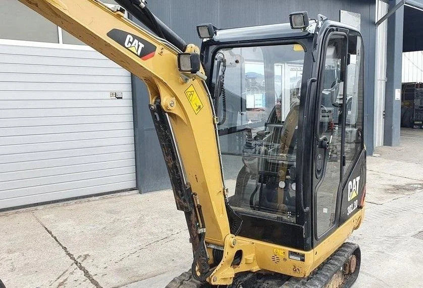 CAT 302.2D 2.1 T + 3 SCHAUFELN