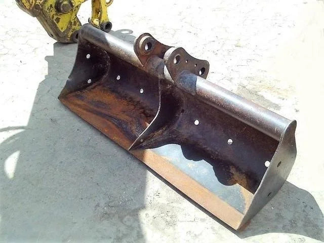 Mini-pelle HITACHI EX 40 – 4,1 T + 3 Godets – Garantie 12 mois