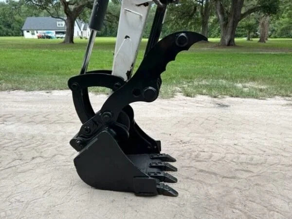 Bobcat 425G , 2,7T + 4 GODETS 2008