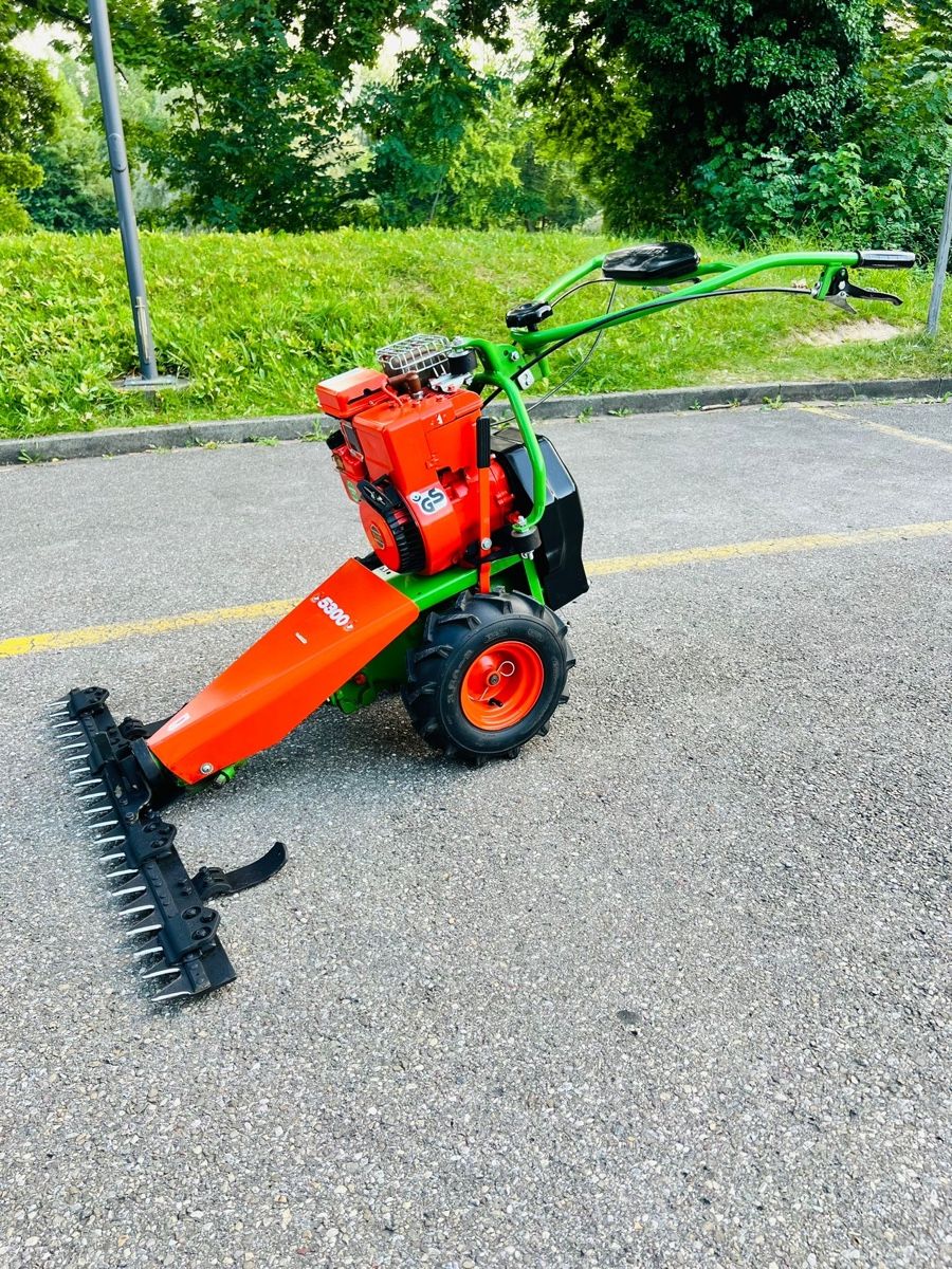Faucheuse professionnelle AGRIA 5300