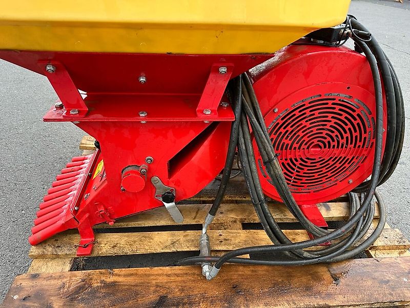 Distributeur d'angrais Hydraulisch 300