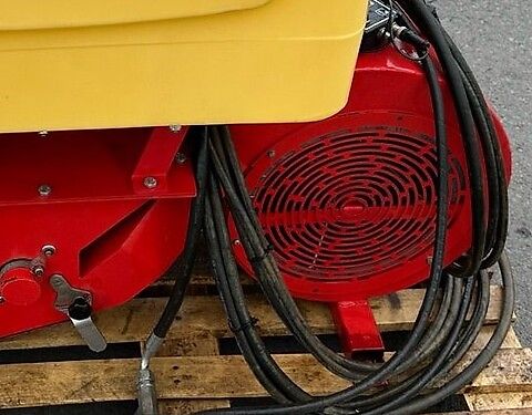 Distributeur d'angrais Hydraulisch 300