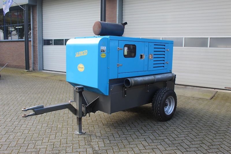 Moto pompe Cremonini à eau avec 83 HP Iveco NEF32 4 cyl. Turbo