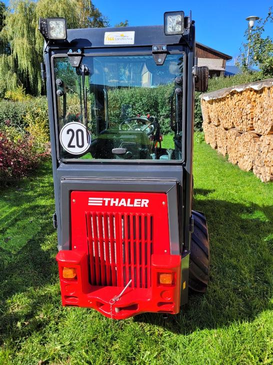 Chargeur télescopique/pelle compact Thaler 2238s