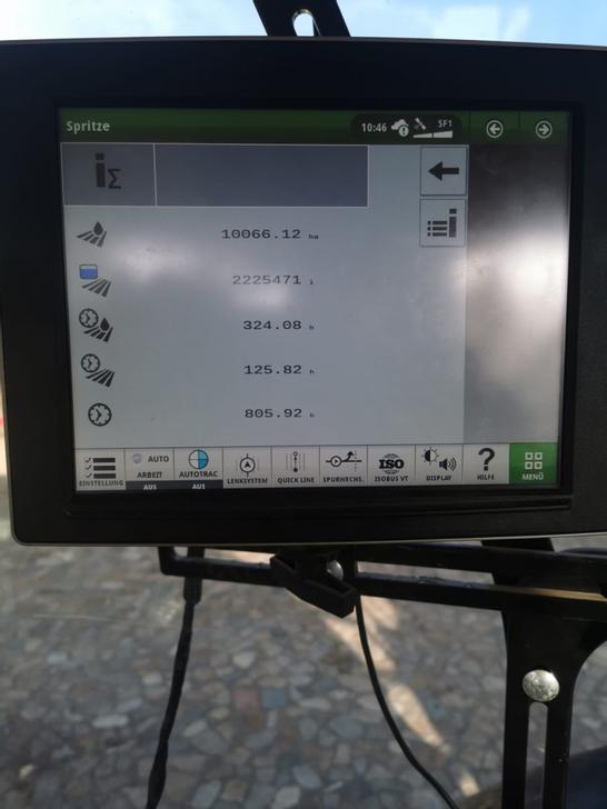 Distributeur d'angrais/pulvérisateur  d'engrais trainé Horsch 8 GS