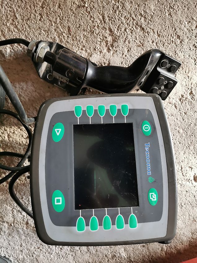 Distributeur d'angrais Tecnoma Fortis