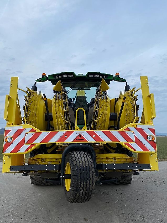 Ensileuse John Deere 8800i