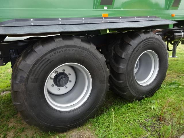 Epandeur de fumier N 272 - Tandem