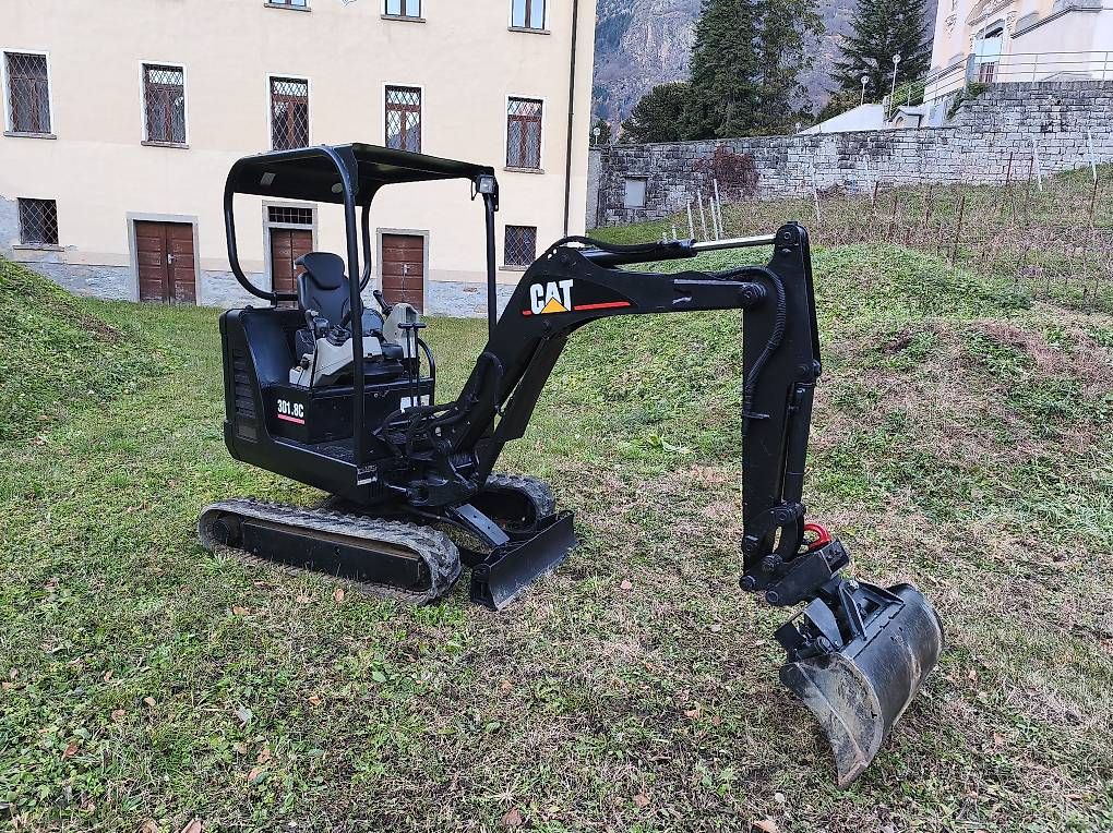 Caterpillar 301.8c Bagger/Baggerlader