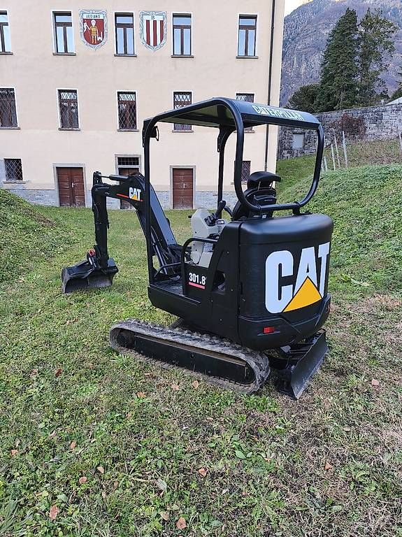 Caterpillar 301.8c Bagger/Baggerlader