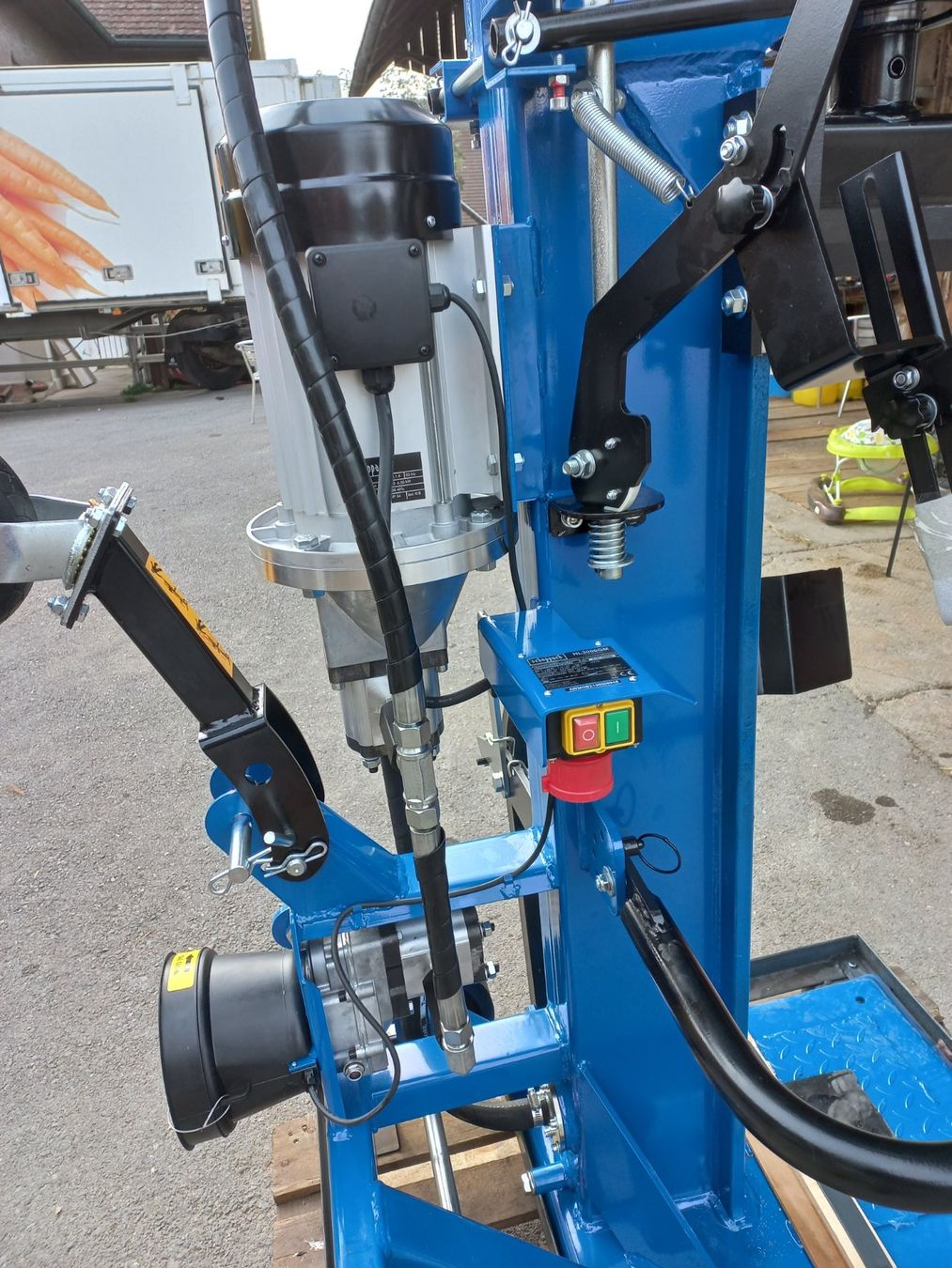 Scheppach 30t Holzspalter