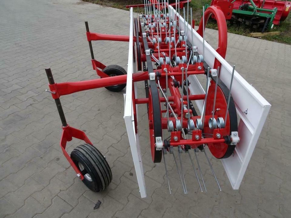 Faneuse à courroie 170-200 cm faneuse andaineuse râteau à foin