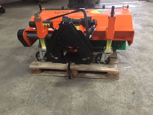 balayeuse frontale ecotech RS-140
