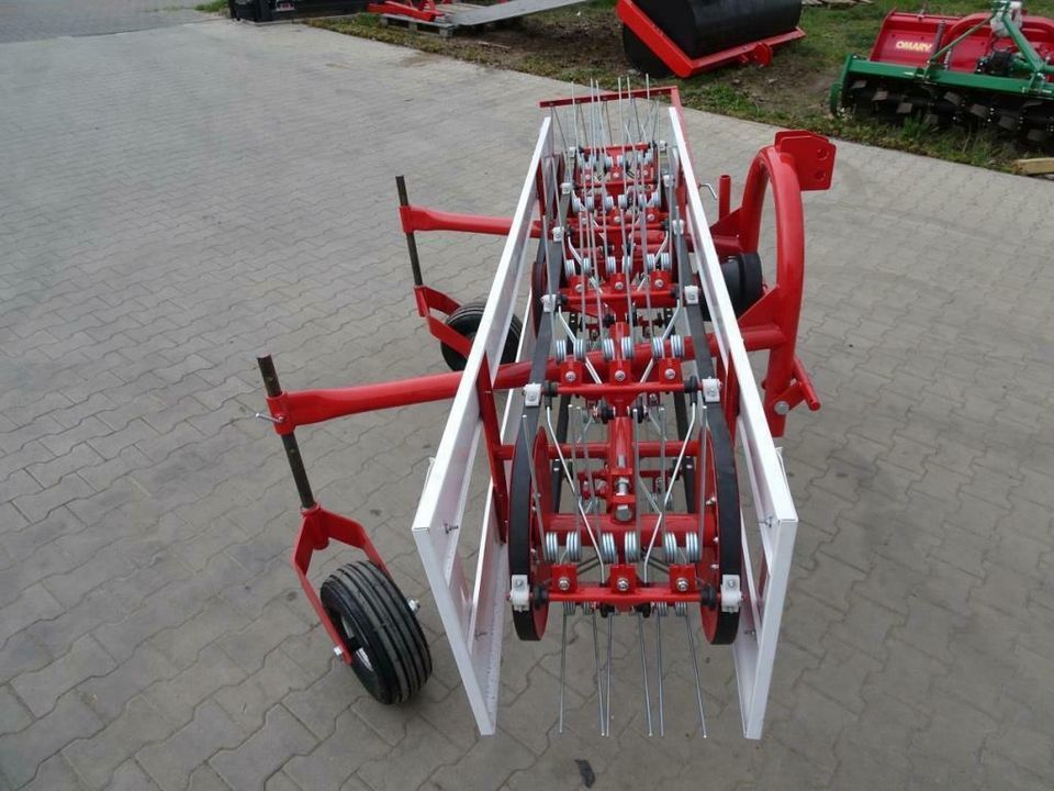 Faneuse à courroie 170-200 cm faneuse andaineuse râteau à foin