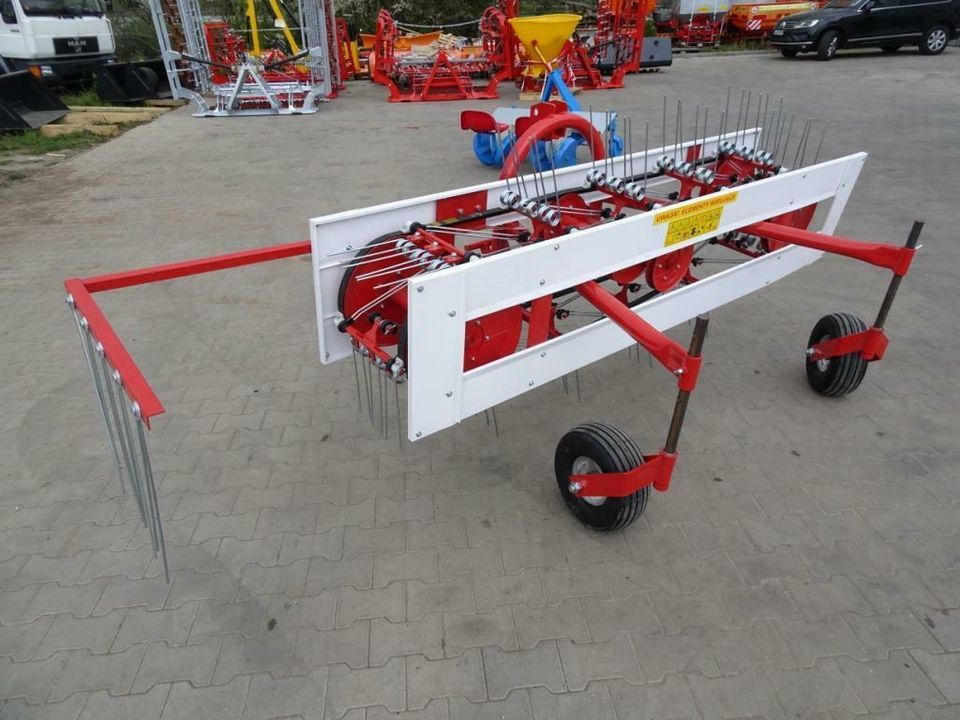 Faneuse à courroie 170-200 cm faneuse andaineuse râteau à foin