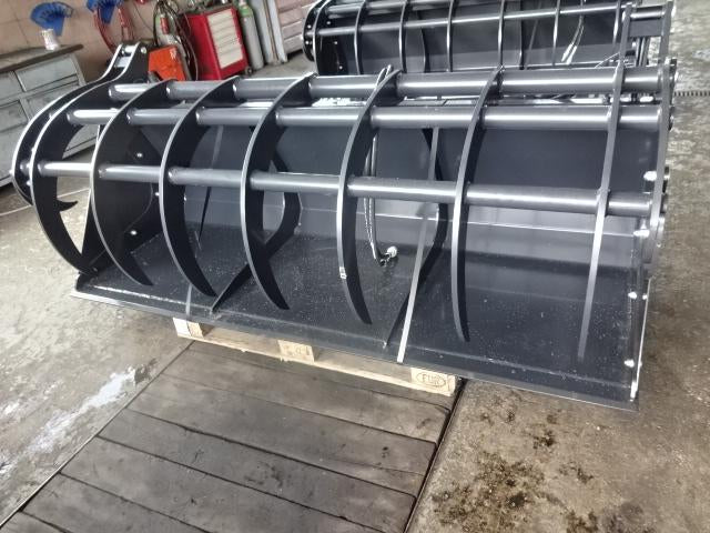 Hydraulische Silageschaufel – NEU – Hochleistungsausführung – faltbar mit 2 Hydraulikzylindern