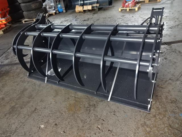 Godet désileur hydraulique--NEUF - version lourde - repliable avec 2 vérins hydrauliques