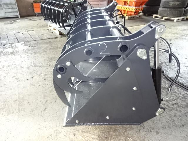 Godet désileur hydraulique--NEUF - version lourde - repliable avec 2 vérins hydrauliques