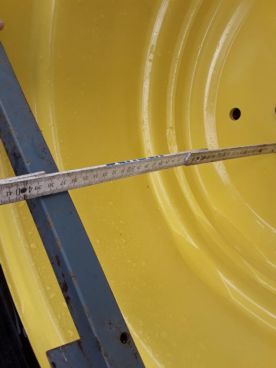 Jeux de Pneus John Deere 5075M