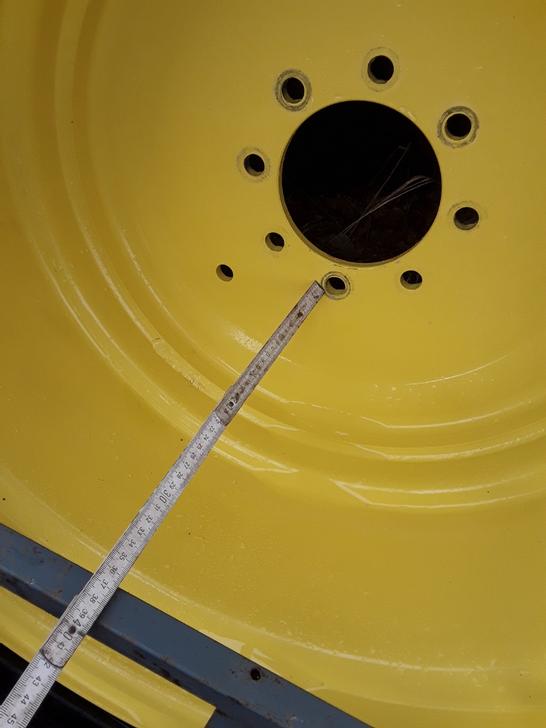 Jeux de Pneus John Deere 5075M