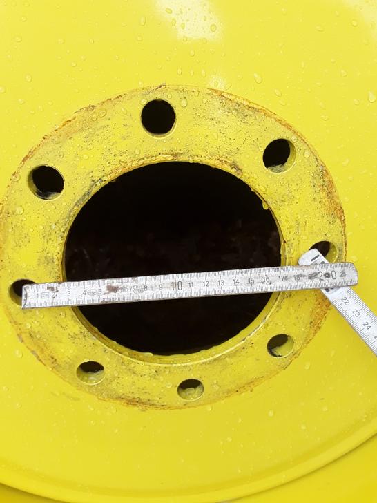 Jeux de Pneus John Deere 5075M