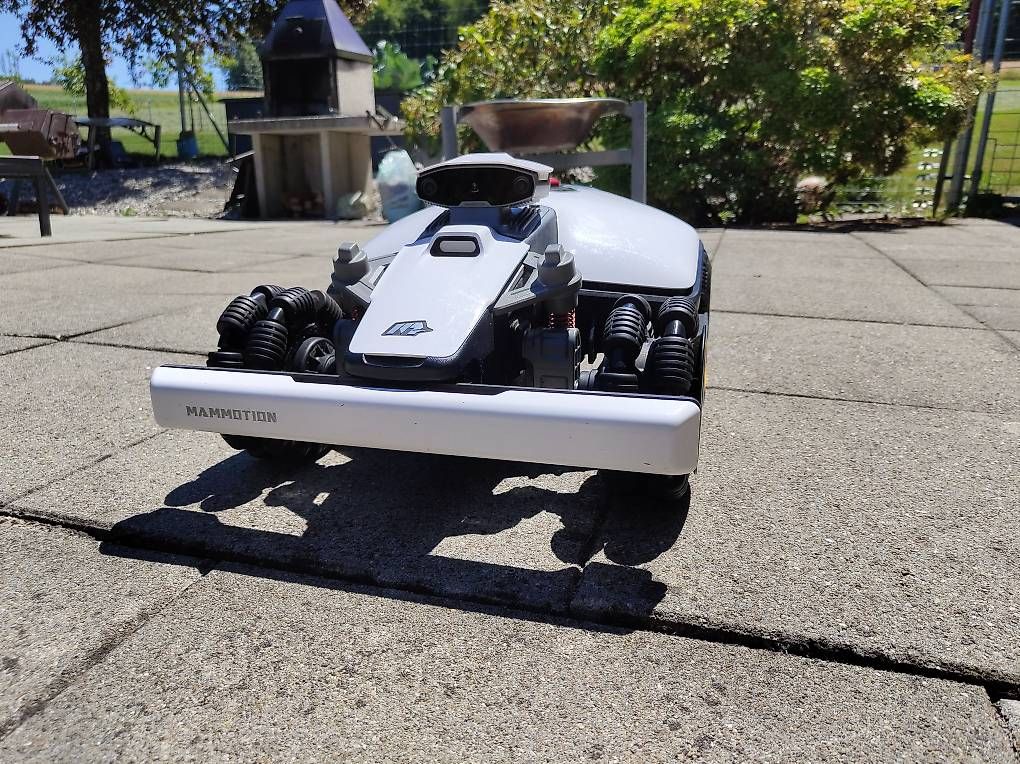 LUBA Mini 1500 AWD Robot de tonte