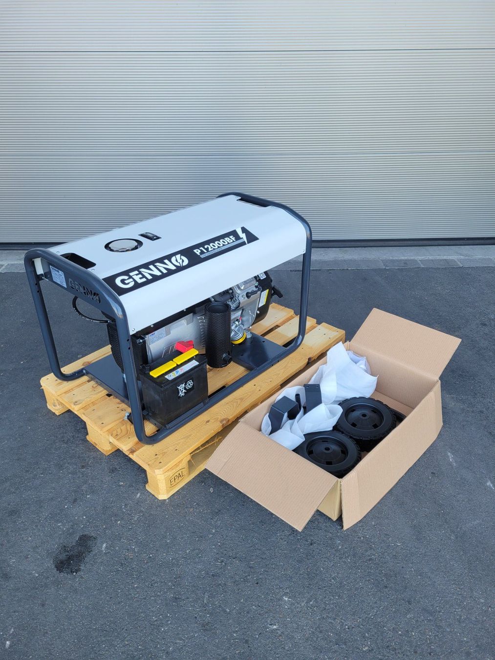 Groupe électrogène mobile à essence 12 kVA (appareil professionnel)