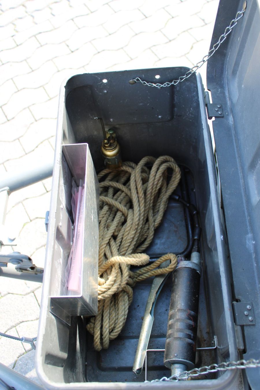 Notstromaggregat für BZS KPR Zivilschutzfahrzeug