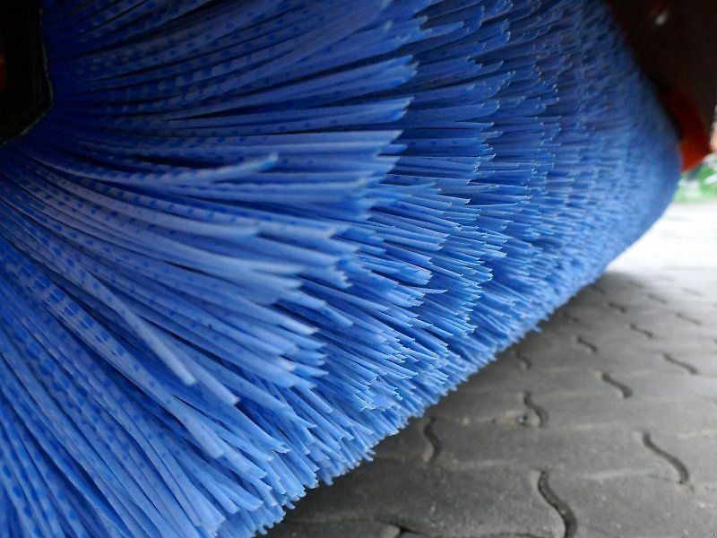 Balayeuse Saphir PKM 23