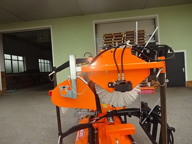 Balayeuse TALEX 2,3 mètres - Eco - Clean - 2,30 - Profi - avec fixation pour accessoire à changement rapide