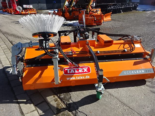 Balayeuse TALEX 2,3 mètres - Eco - Clean - 2,30 - Profi - avec fixation pour accessoire à changement rapide