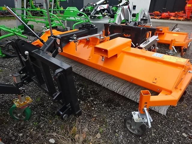 Balayeuse TALEX 2,3 mètres - Eco - Clean - 2,30 - Profi - avec fixation pour accessoire à changement rapide