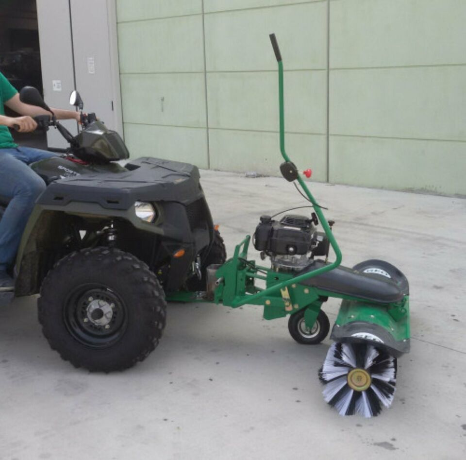 Balayeuse pour VTT Geo NSW 140 cm Balai pour tracteur à gazon Quad