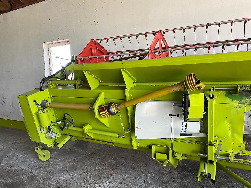 Chargeur Claas Vario 660 avec wagon